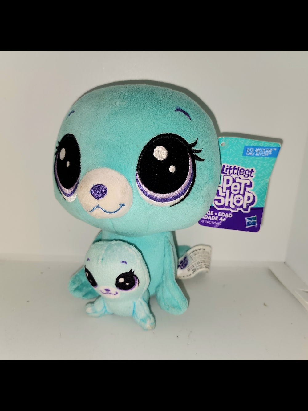 Littlest Pet Shop Vita Arcticson and Pinney Arcticson Plush Pair.